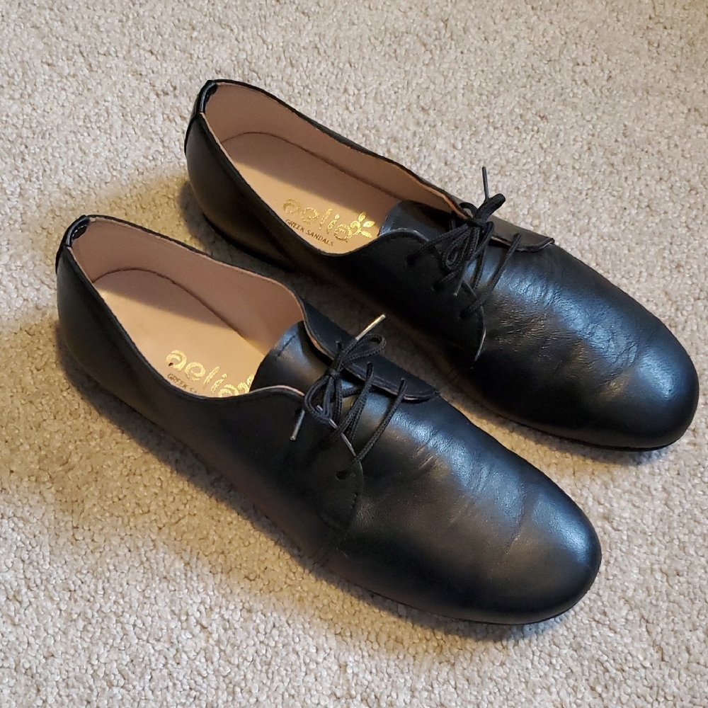Black Leather Lightweight Oxford Style Shoe